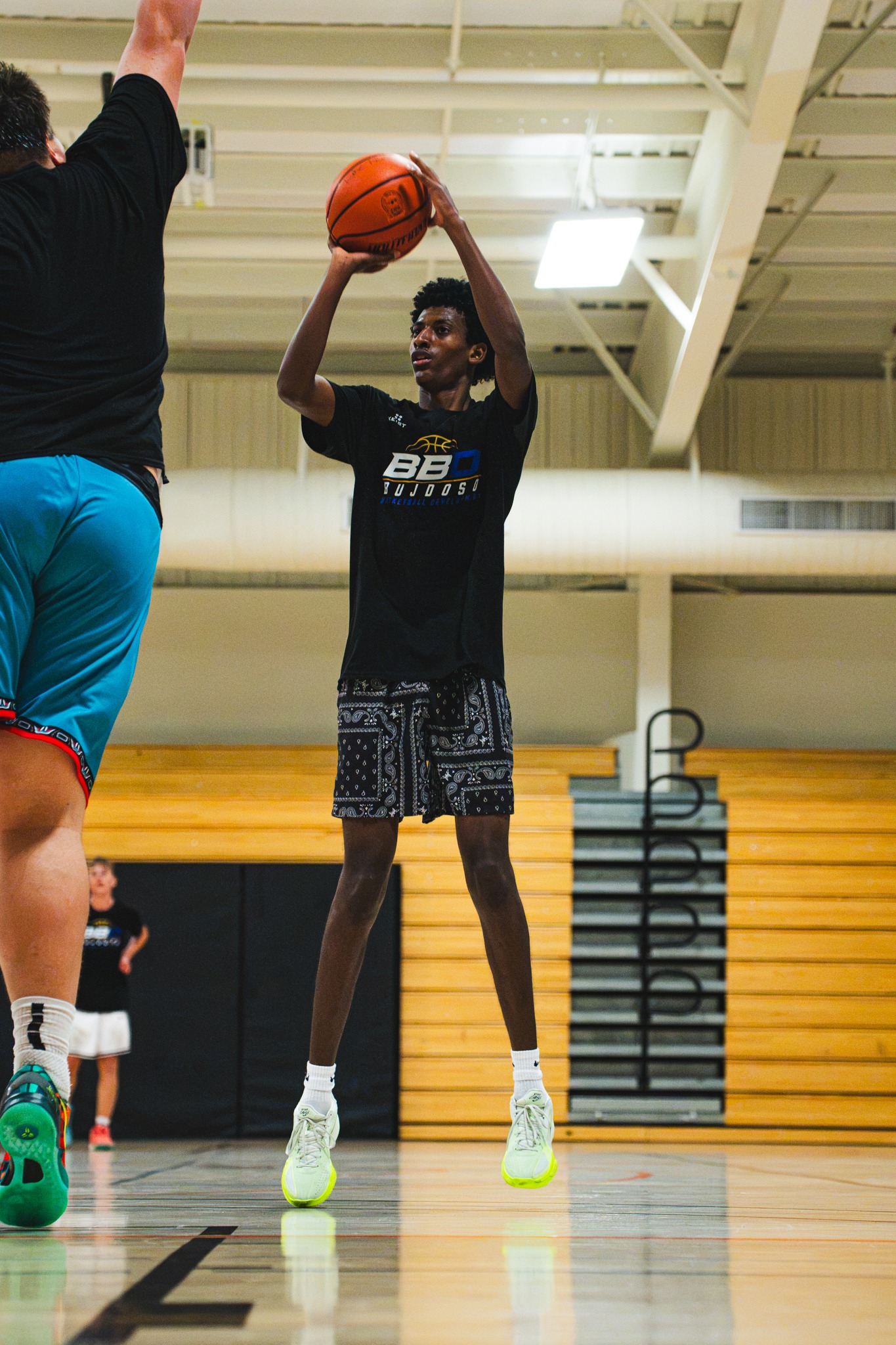 BBD player taking a jump shot during training